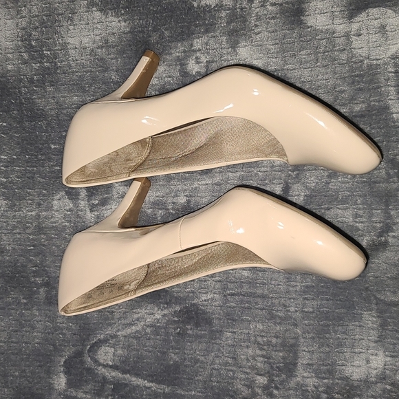 Life Stride Nude Heel - Picture 2 of 4